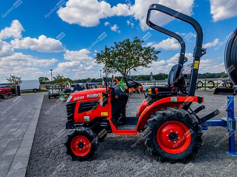 Kubota B1121 Traktor neu 12 PS