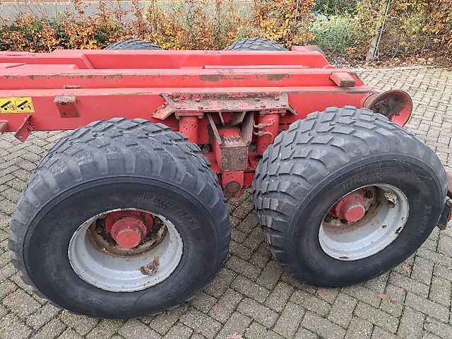 Pronar T185 haakarm/kipper