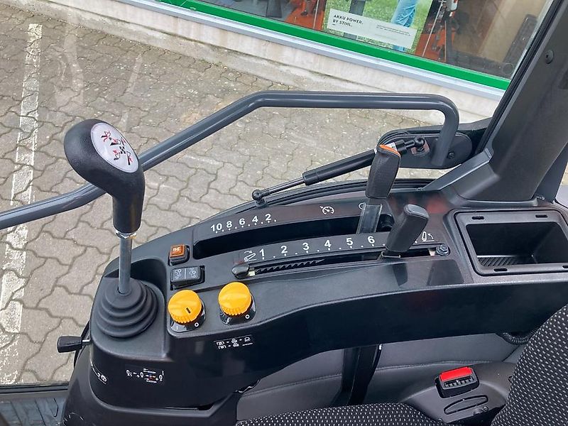 Kubota LX 351 NEUMASCHINE MIT KOMMUNALBEREIFUNG