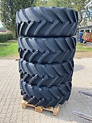Continental 440/65R28
