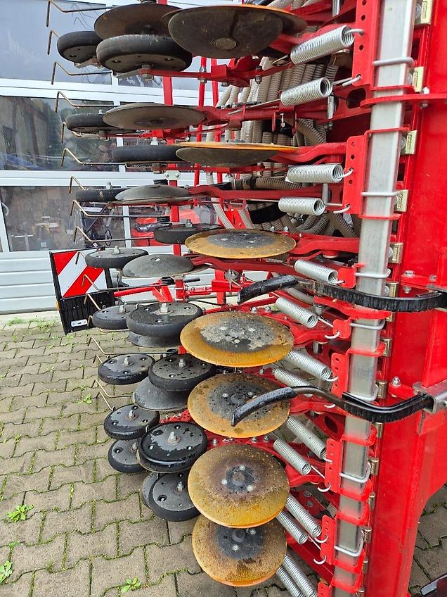 Kverneland Solosämaschine Satio F 6m