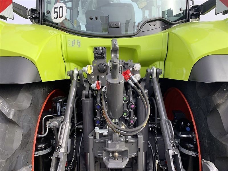 Claas ARION 660 CMATIC CEBIS
