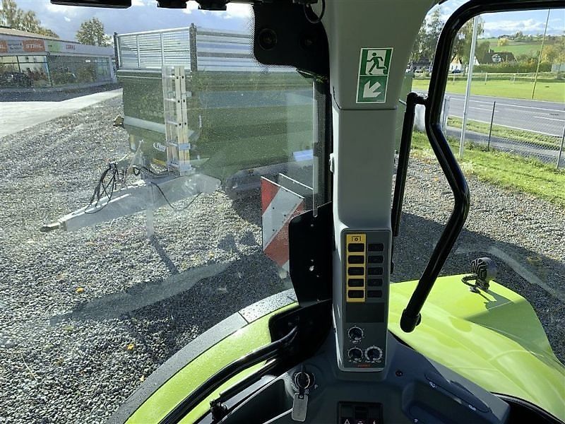 Claas ARION 530 CMATIC CEBIS