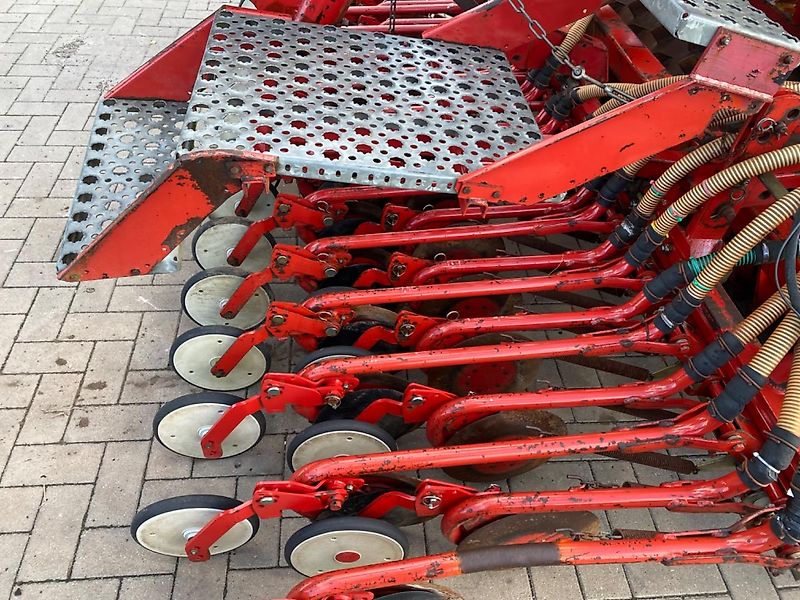 Kverneland Accord NG 16/300 DA-S