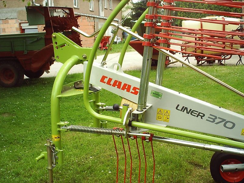 Claas Liner 370