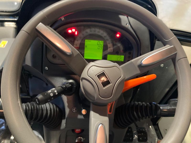 Deutz-Fahr 3060 Lamborghini Edition