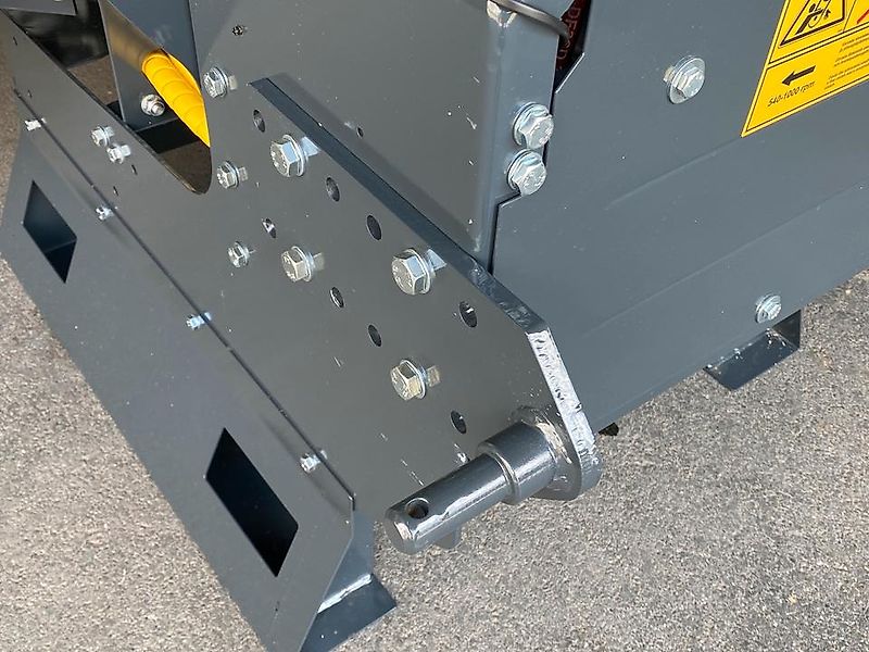 Junkkari Holzschredder Holzhäcksler Holzhacker Buschholzhacker