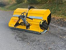 Omarv Mulcher mit Sammelwanne Schlegelmulcher Grasshopper Mulcher