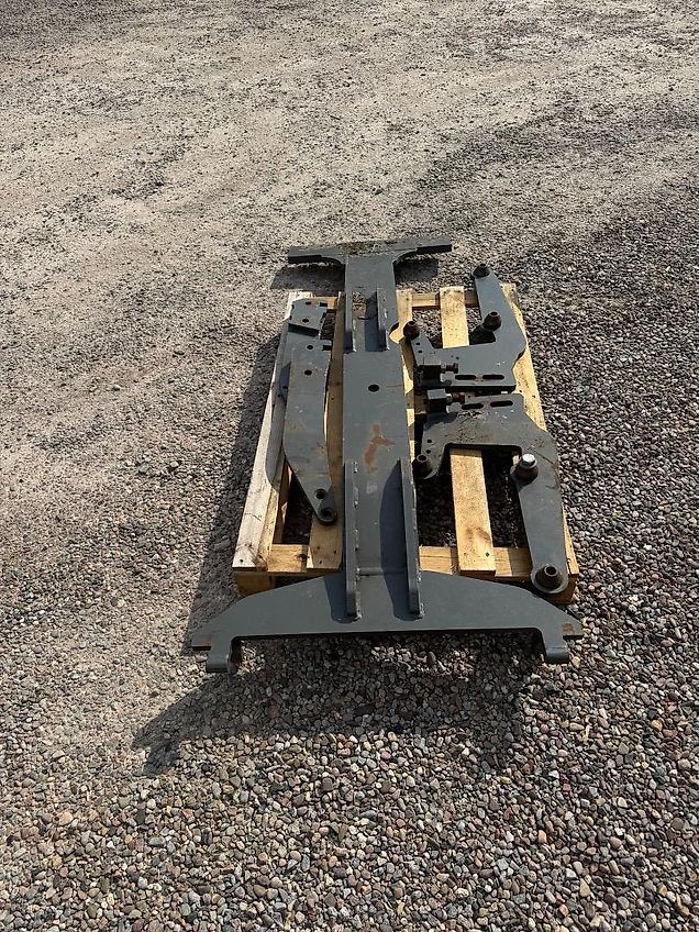 Massey Ferguson Unterzug für 8er Serie, war vorher an einem 8732 verbaut