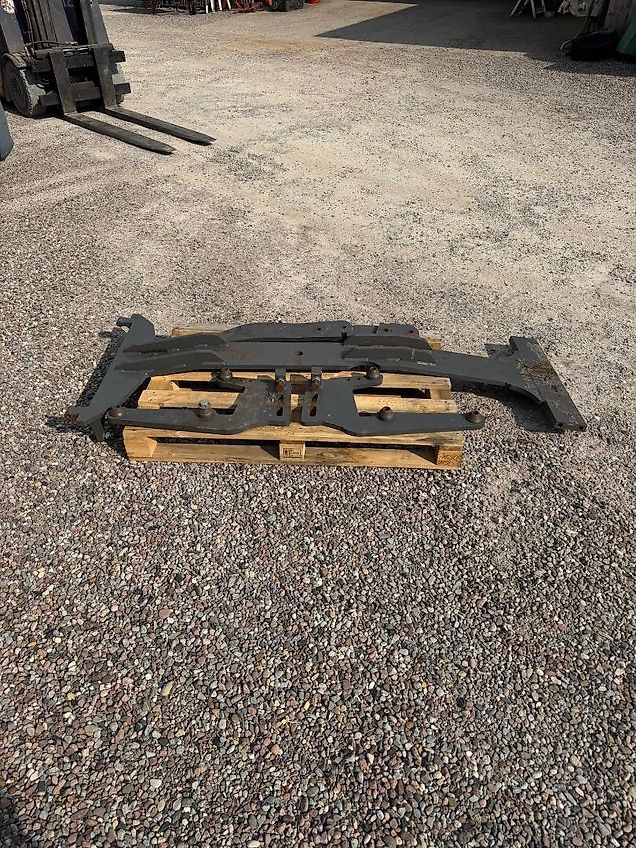 Massey Ferguson Unterzug für 8er Serie, war vorher an einem 8732 verbaut