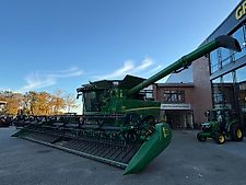 John Deere S680i