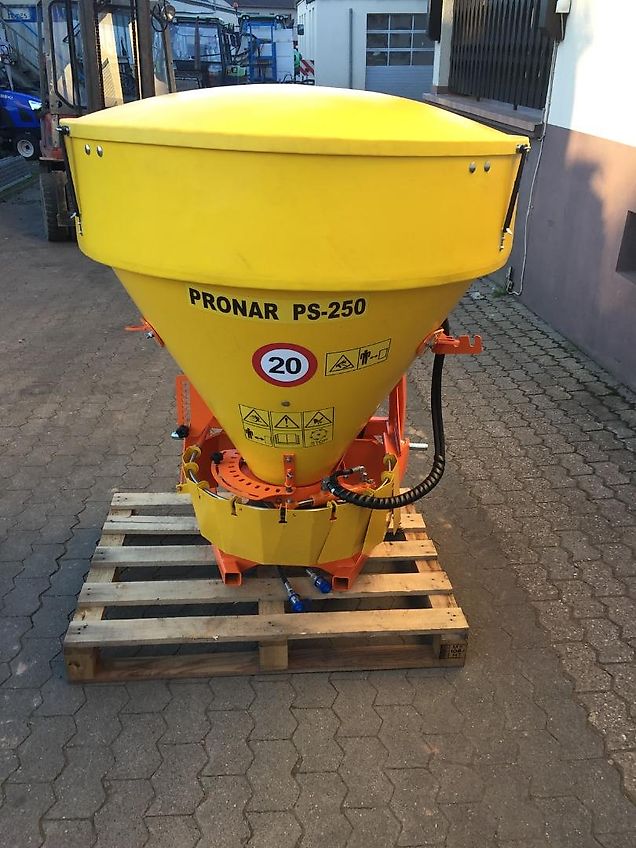 Pronar PS 250M