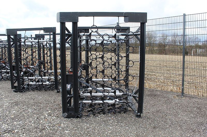 SAT Wiesenschleppe, Wiesenegge - Aktion