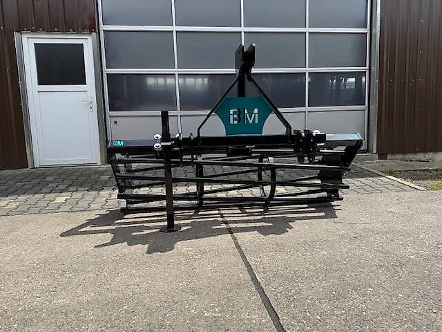 BM Maschinenbau Rohrstabpacker 2m zum Stroh einplanen vor der Presse