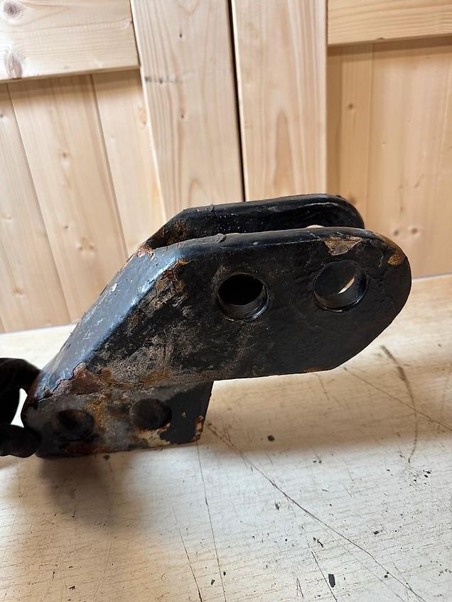 Unimog Träger Zugmaul Halterung Oberlenkerhalter 424 427