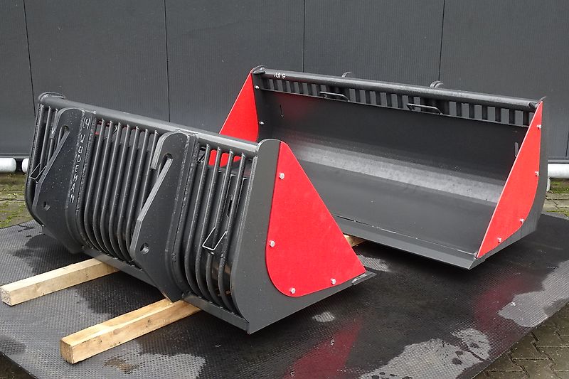 Hofstede Puinbak stenenbak puin tegel spijlen stenen bak met model Giant of Weidemann aankoppeling