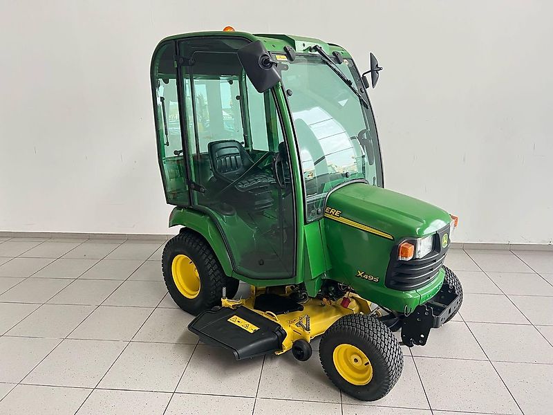 John Deere X495