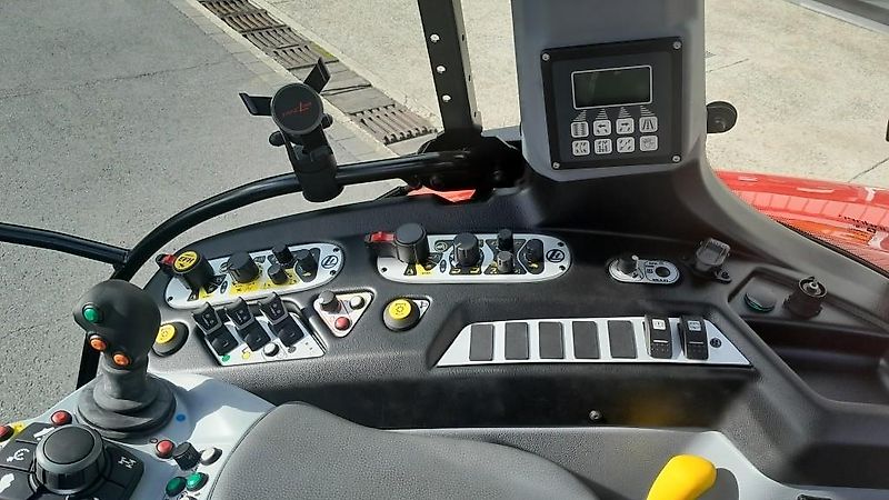 Lindner Traktoren Lintrac 130 L-Drive Allradlenkung