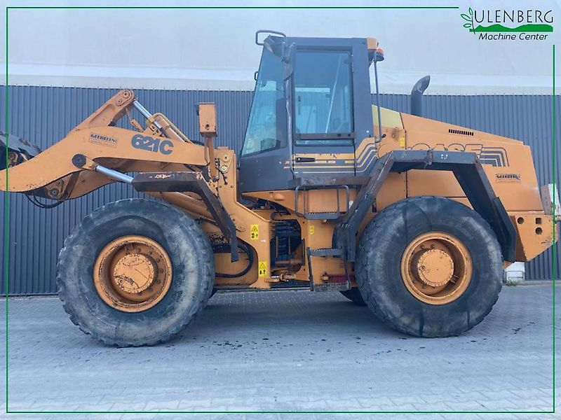 Case 621 C