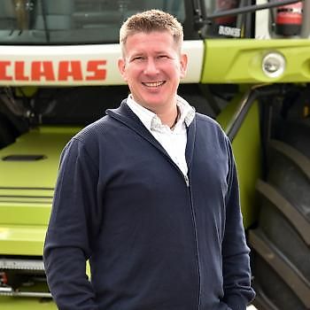 Лице за контакти Г-н Eric Meister