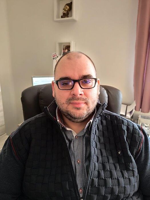 Лице за контакти Szabó Sándor