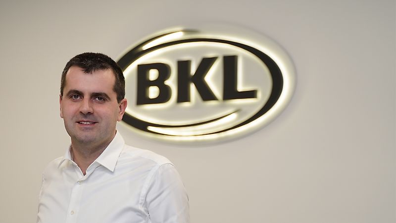 Лице за контакти Г-н Božo Laco