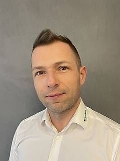 Лице за контакти Г-н Emanuel Kurzreiter