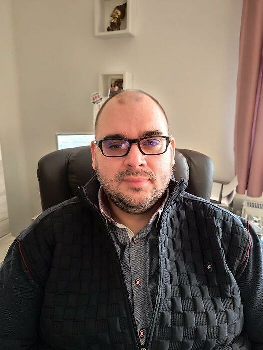 Лице за контакти Szabó Sándor