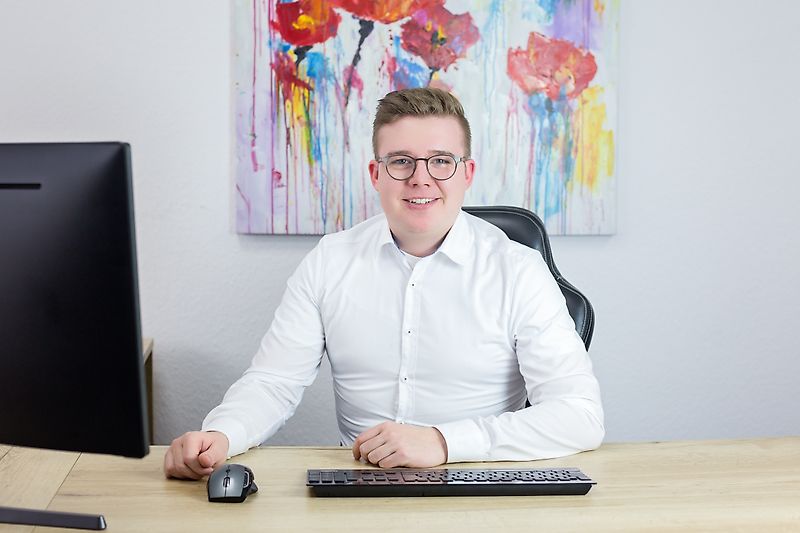 Лице за контакти Г-н Rene Ehlers