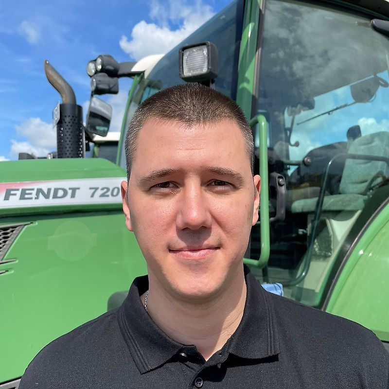 Лице за контакти Г-н Dorde Vukosavljevic