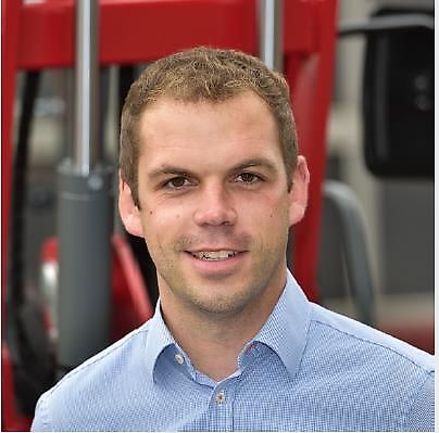 Лице за контакти Г-н Christoph Scharringhausen